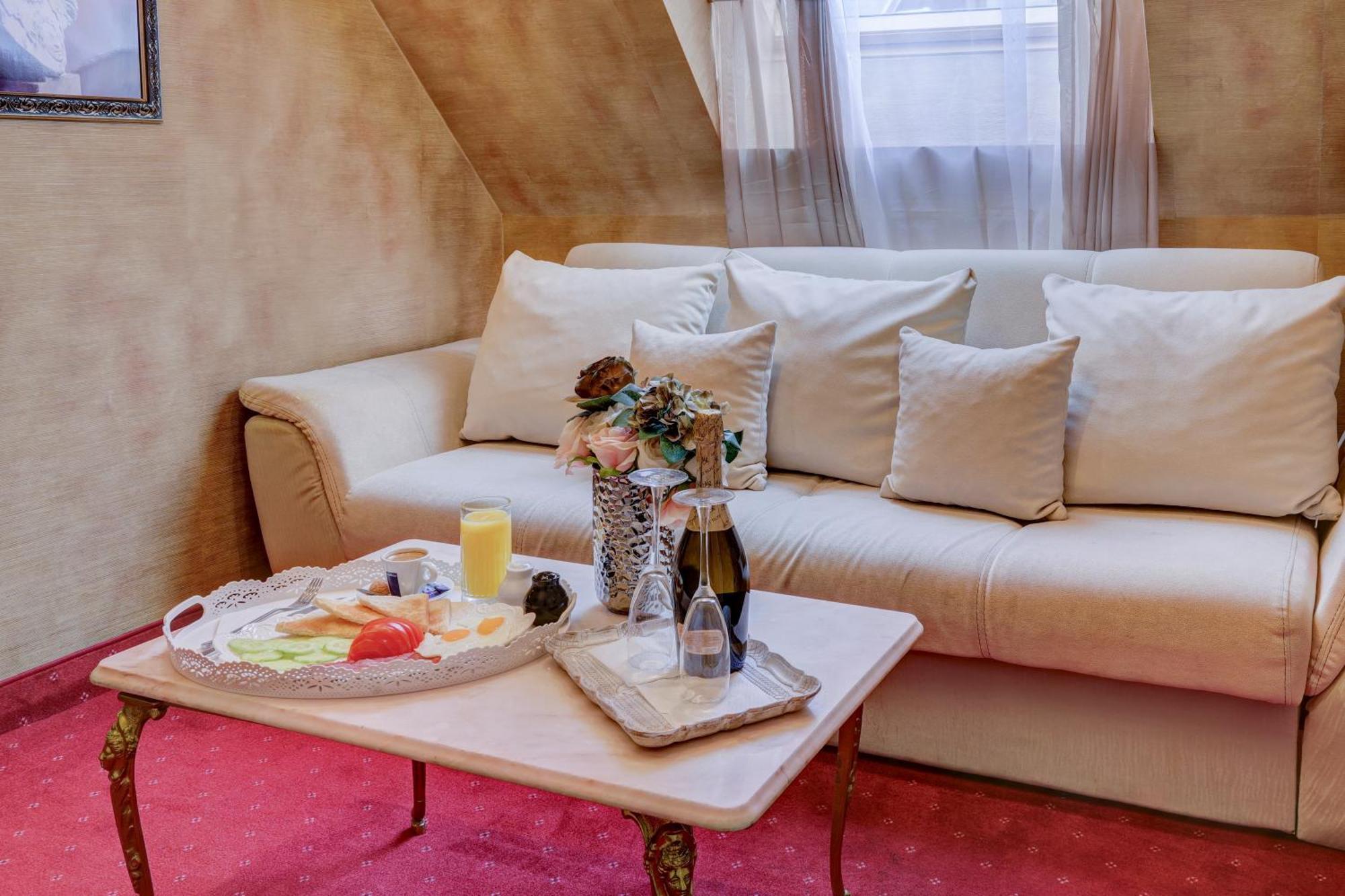 Hotel Imperia Varna Bagian luar foto